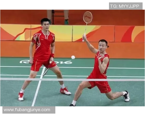 羽毛球深度解析：北京羽毛球队如何巧妙反击对手的战术与策略