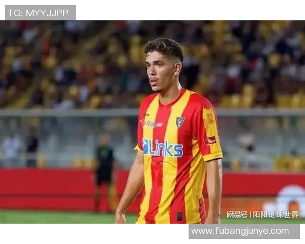 意甲足球明星因肺炎住院治疗球迷们纷纷送上祝福与关心